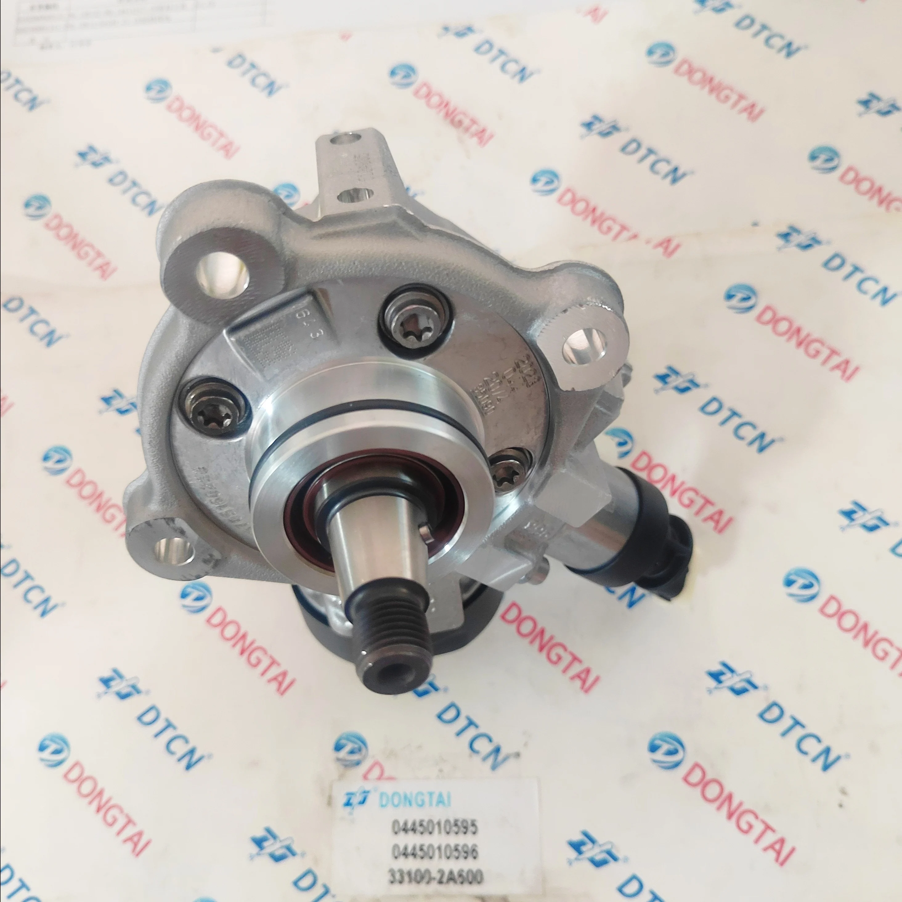 0445010595,0445010596 Fuel Injection Pump for Diesel Injector Pump 33100-2A600