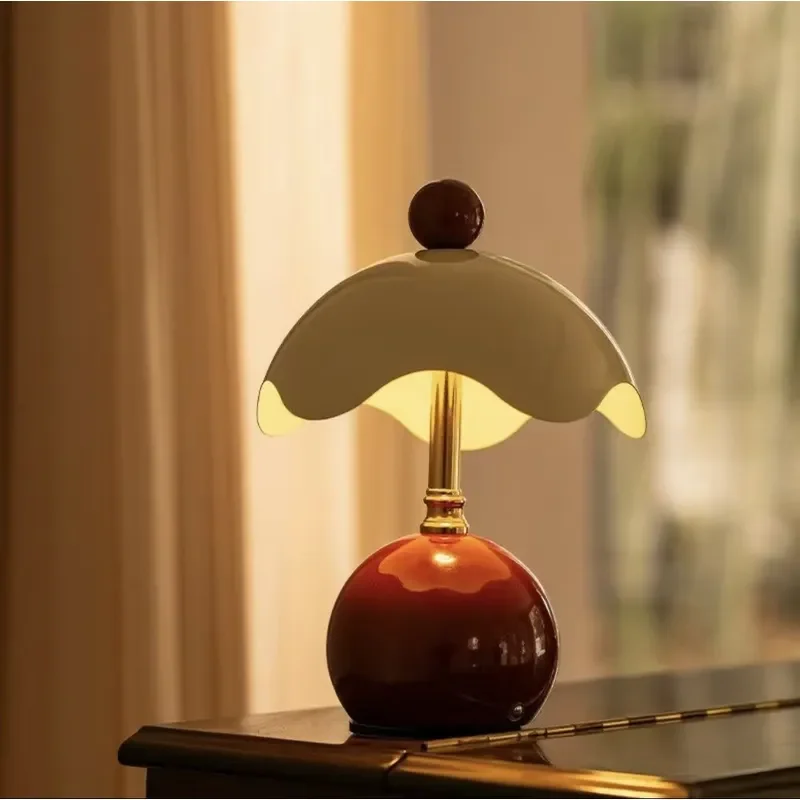Elegant Eggshell Table Lamp for Bedroom Bedside Decor Luxury Night Light Wedding Gift Atmosphere Lighting Pair Modern Home