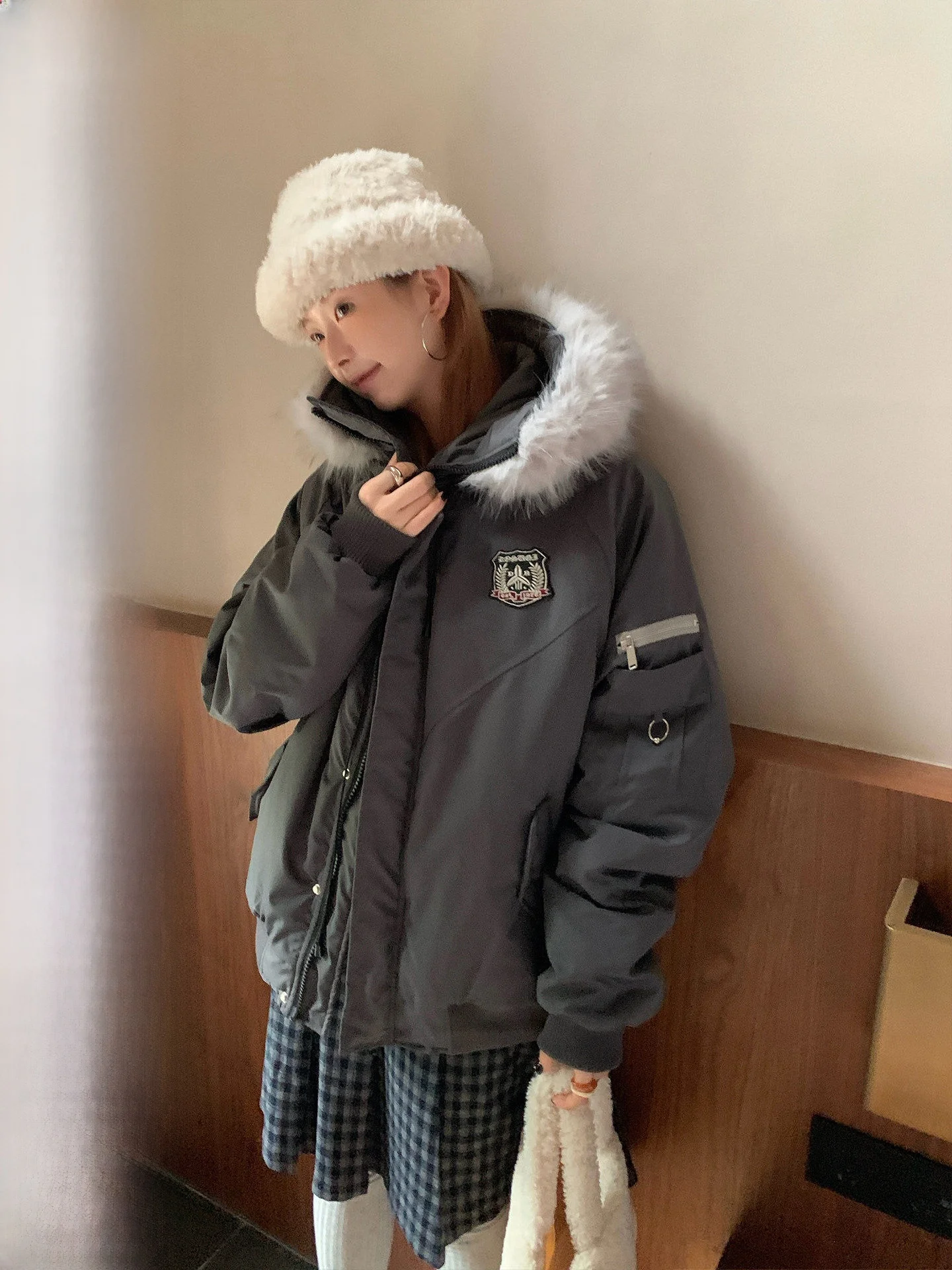 

Зимняя женская парка COK с отстегивающимся меховым воротником и капюшоном, хлопковая, новая коллекция 2025, повседневная верхняя одежда, малый размер, для небольших рынков