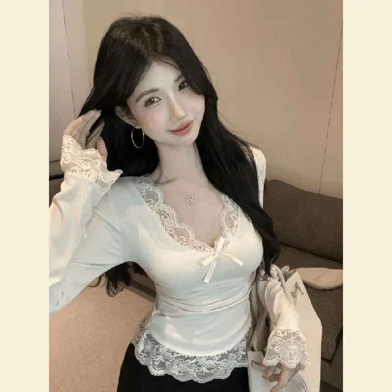 

Women's long sleeve T-shirt 2025 Autumn Sweet Sexy Long Sleeve T Shirt Lace Slim Fit Versatile Inner Slimming Top
