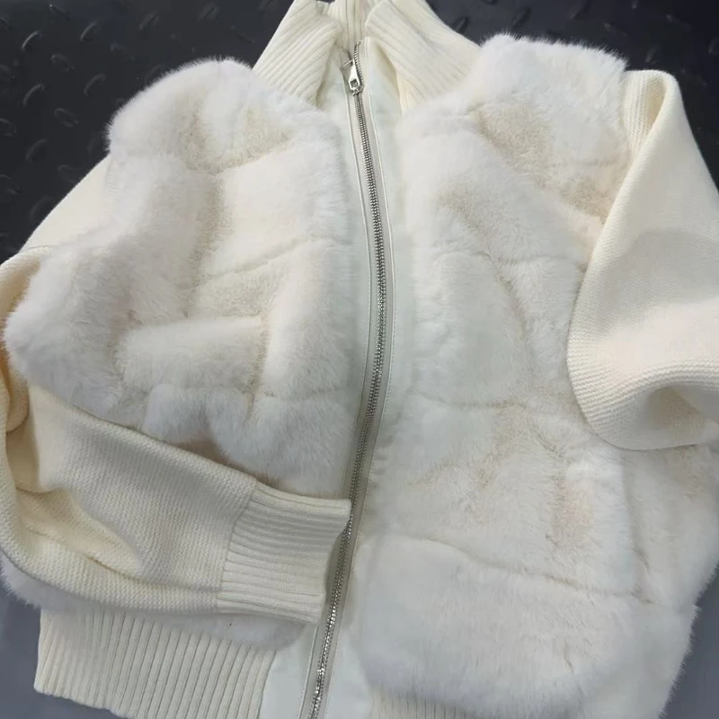 

Женская зимняя куртка 2026: Новая модная короткая модель из искусственного меха норки с вязаными вставками, теплая, на хлопковой подкладке