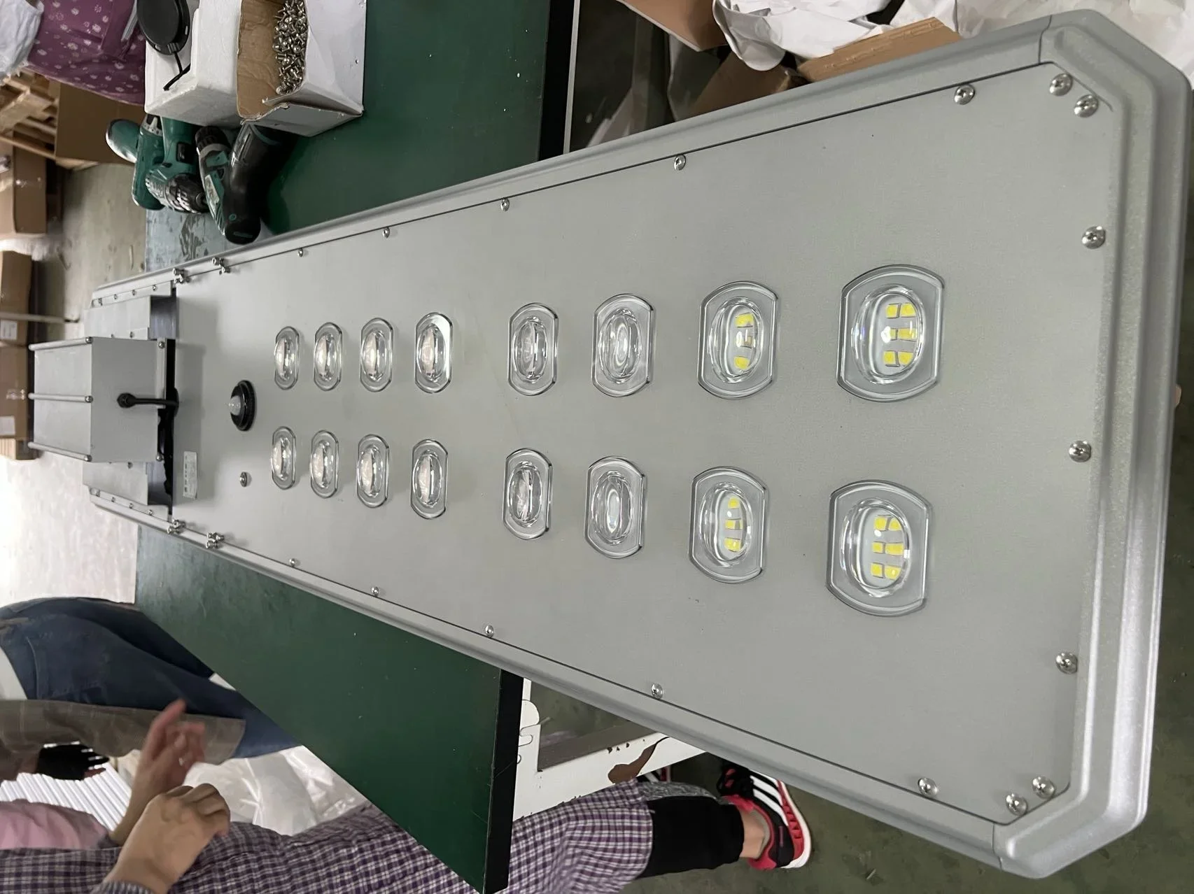 High-quality Durable Battery Life And Lighting High-efficiency And Energy-saving Outdoor Integrated Solar Street Lights