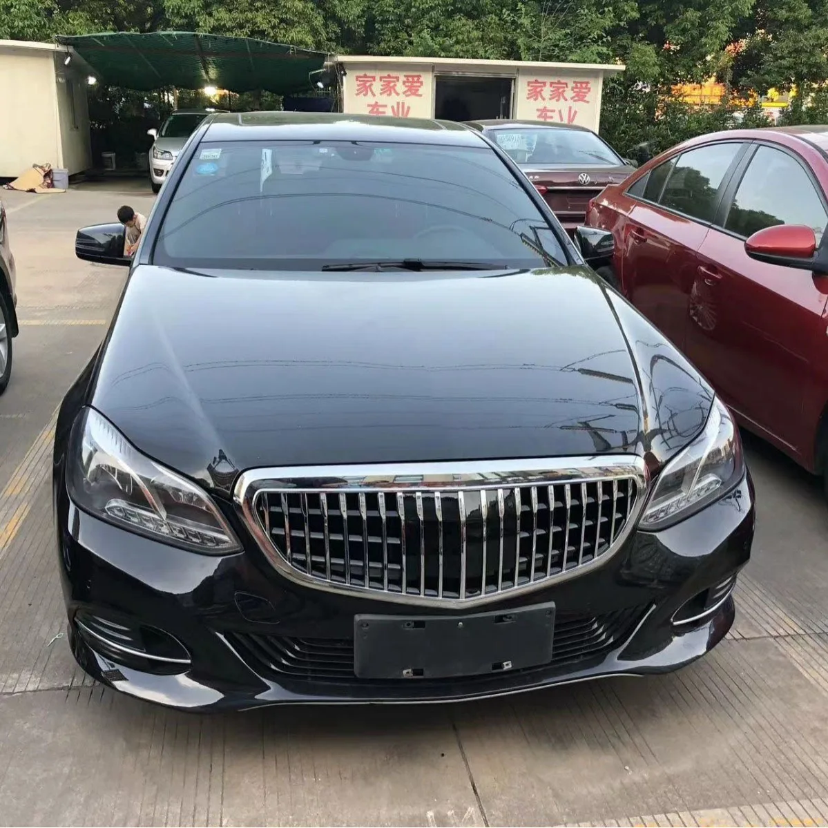 

Для Mercedes E-класса W212 2013-2015 годов: Комплект обвеса в стиле Maybach с гоночной решеткой радиатора, глянцевый черный, из АБС-пластика