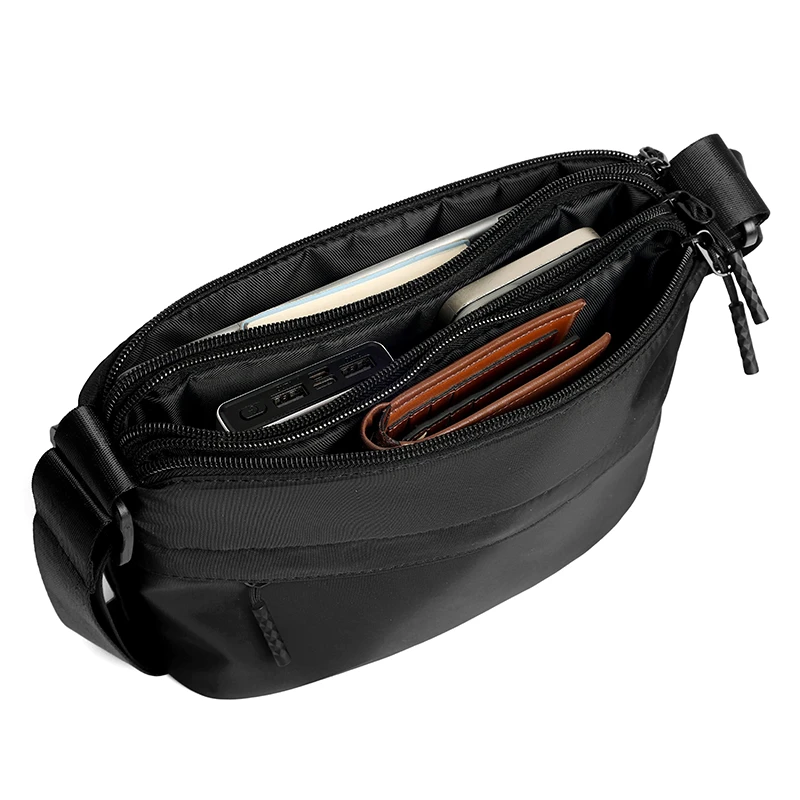 حقيبة جلدية للرجال عبر الجسم عصرية 2025 حقيبة نايلون جديدة حقيبة كتف غير رسمية للطلاب حقيبة أعمال رجالية عصرية