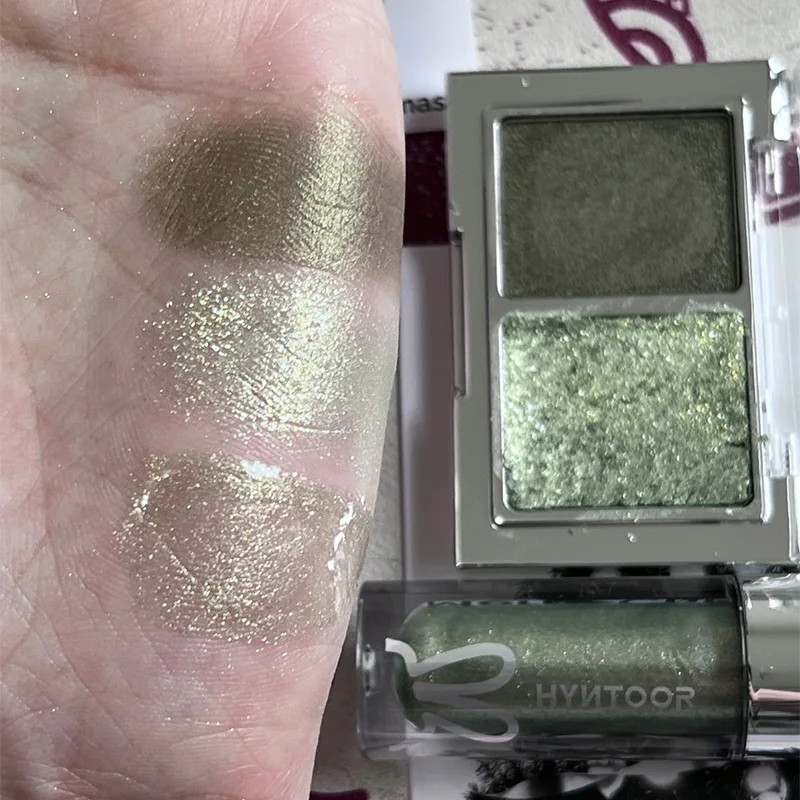 2-teiliges HYNTOOR Make-up-Set, Gothic-Lidschatten-Puder-Palette, Spiegel, Lipgloss, reines Schwarz, Silber, feines Flash-Make-up, Halloween, Weihnachten