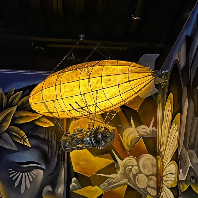 Retro industrial wind wrought iron airship aircraft creative pendant restaurant bar shed ceiling wall decoration pendant