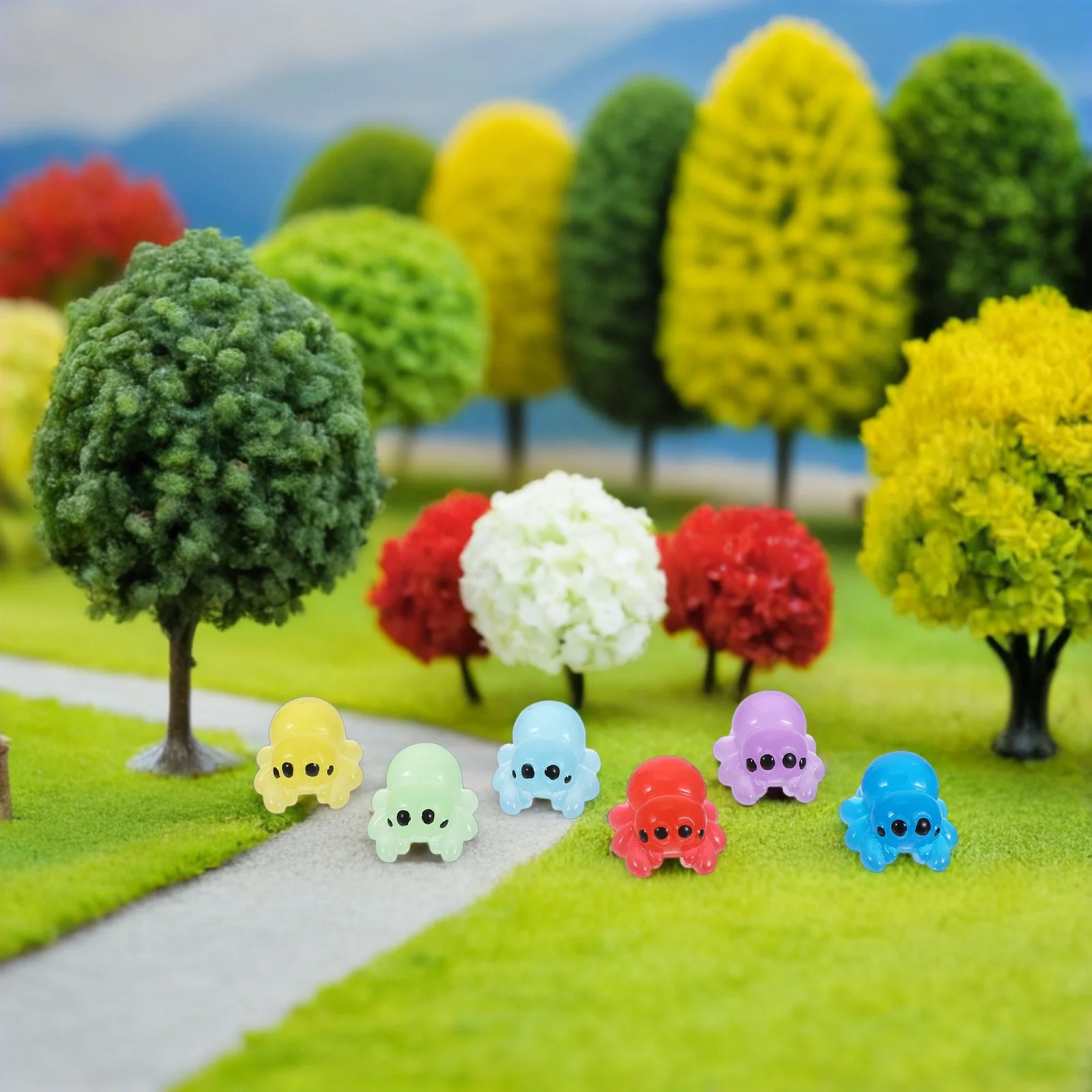 

12Pcs Micro Landscape Glow in The Dark Mini Resin Spiders Halloween Decorations DIY Night Light Office Garden Small Resin