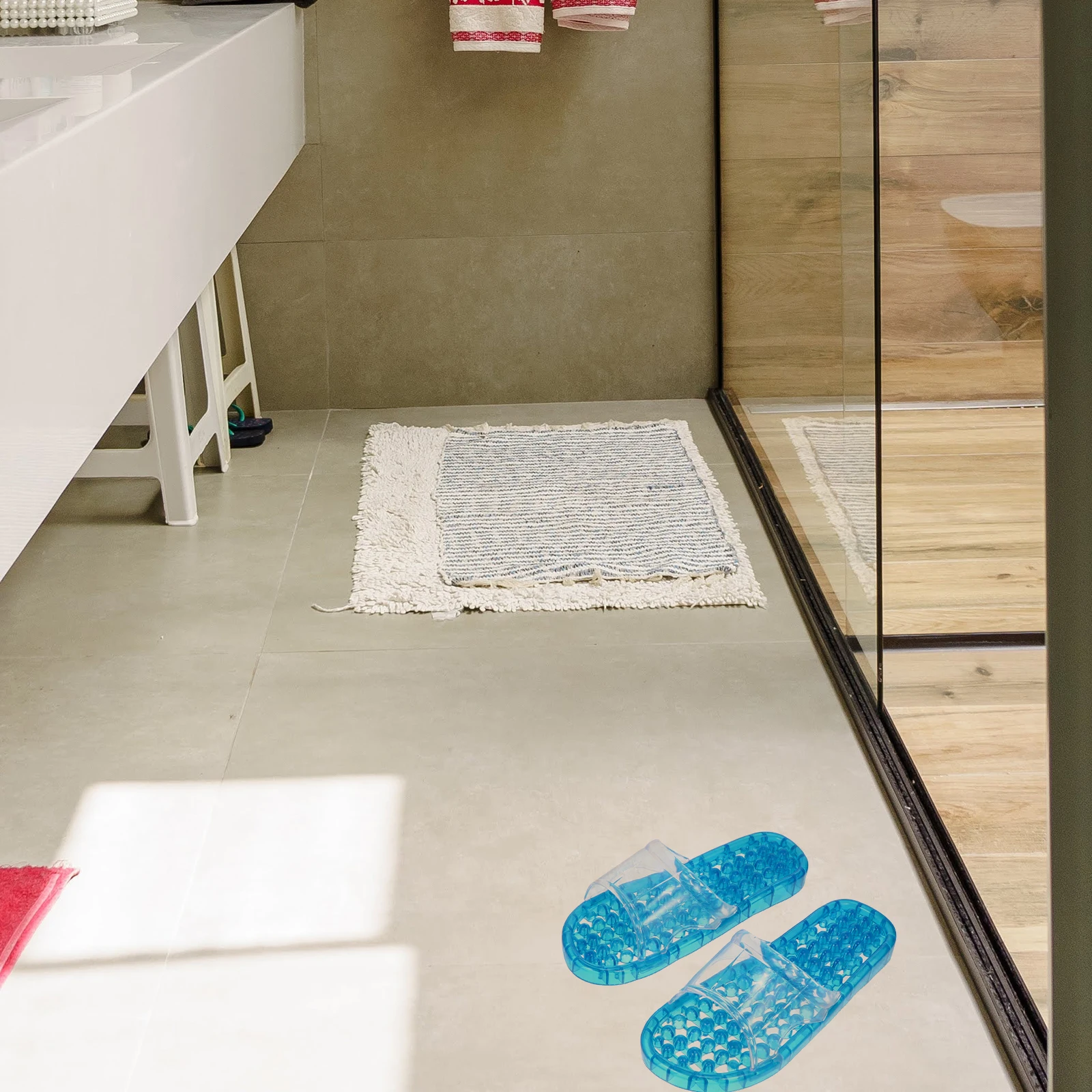 

1 Pair Unisex Massage Bathroom Slippers Premium Quick Drying Hollowed-Out Shower Footwear Anti-Slip Comfortable Bathing Slippers