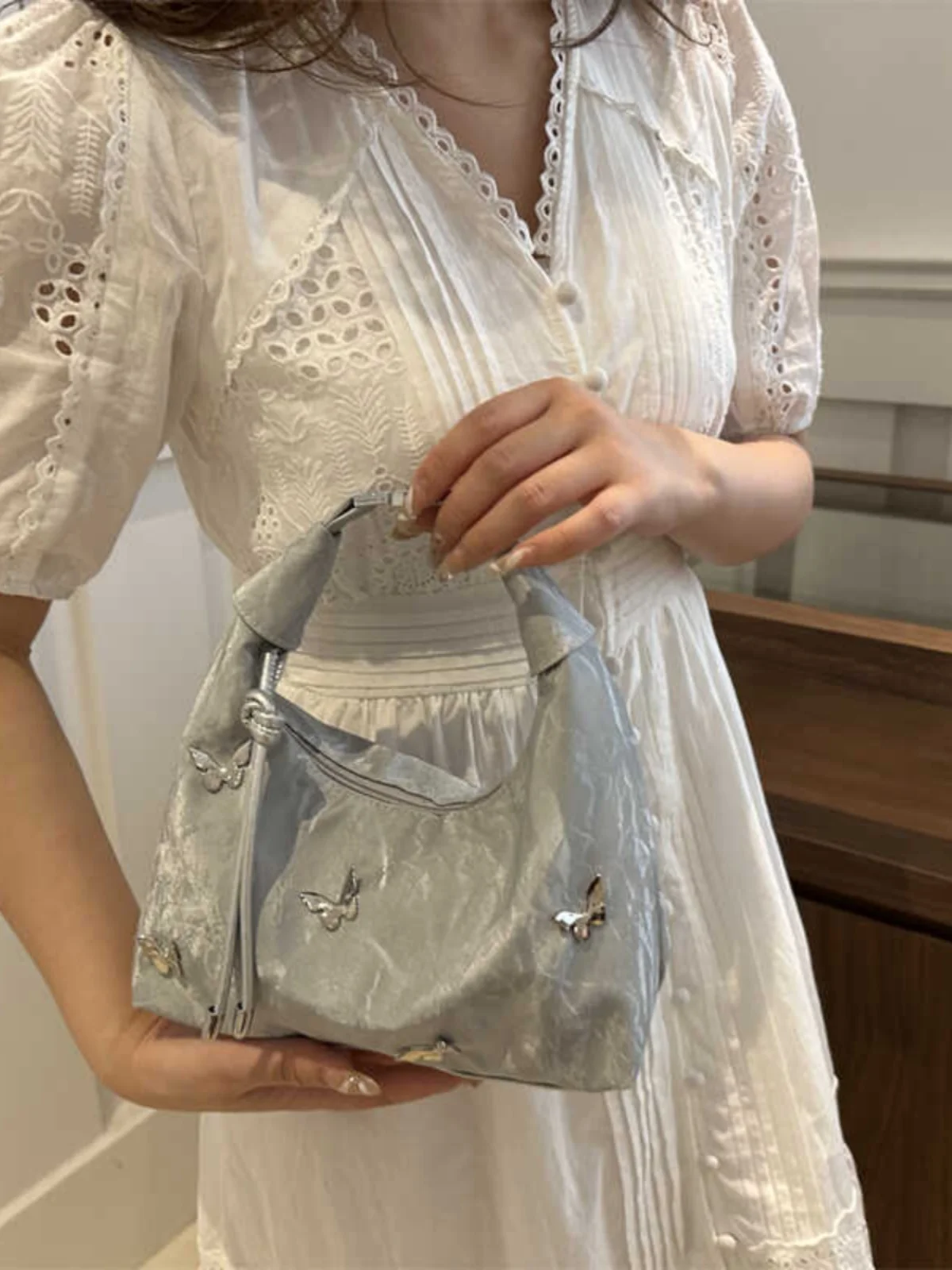 Fashionable Versatile Small Crossbody Bag Women's Dumpling Shape Handbag Single Shoulder Bag Modern Neutral Style Soft PU Lea...