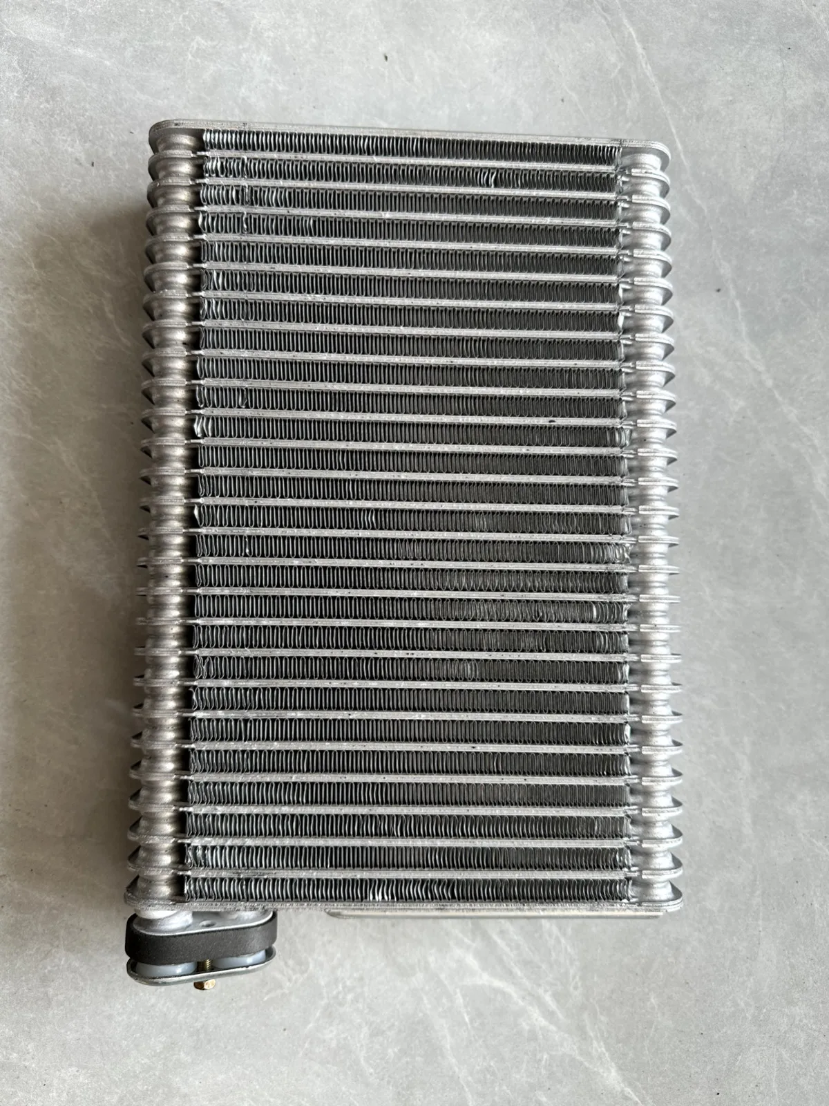 

FOR HINO 700 TRUCK AIR CONDITIONER EVAPORATOR CORE