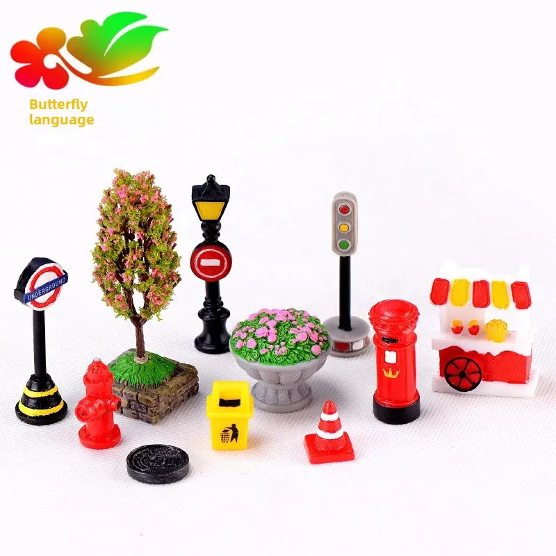 Indicative Roadsign Postbox Fire Hydrant Garbage Can Flowerpot Resin Craft Gifts Street Art Decorations Miniatures Figurines