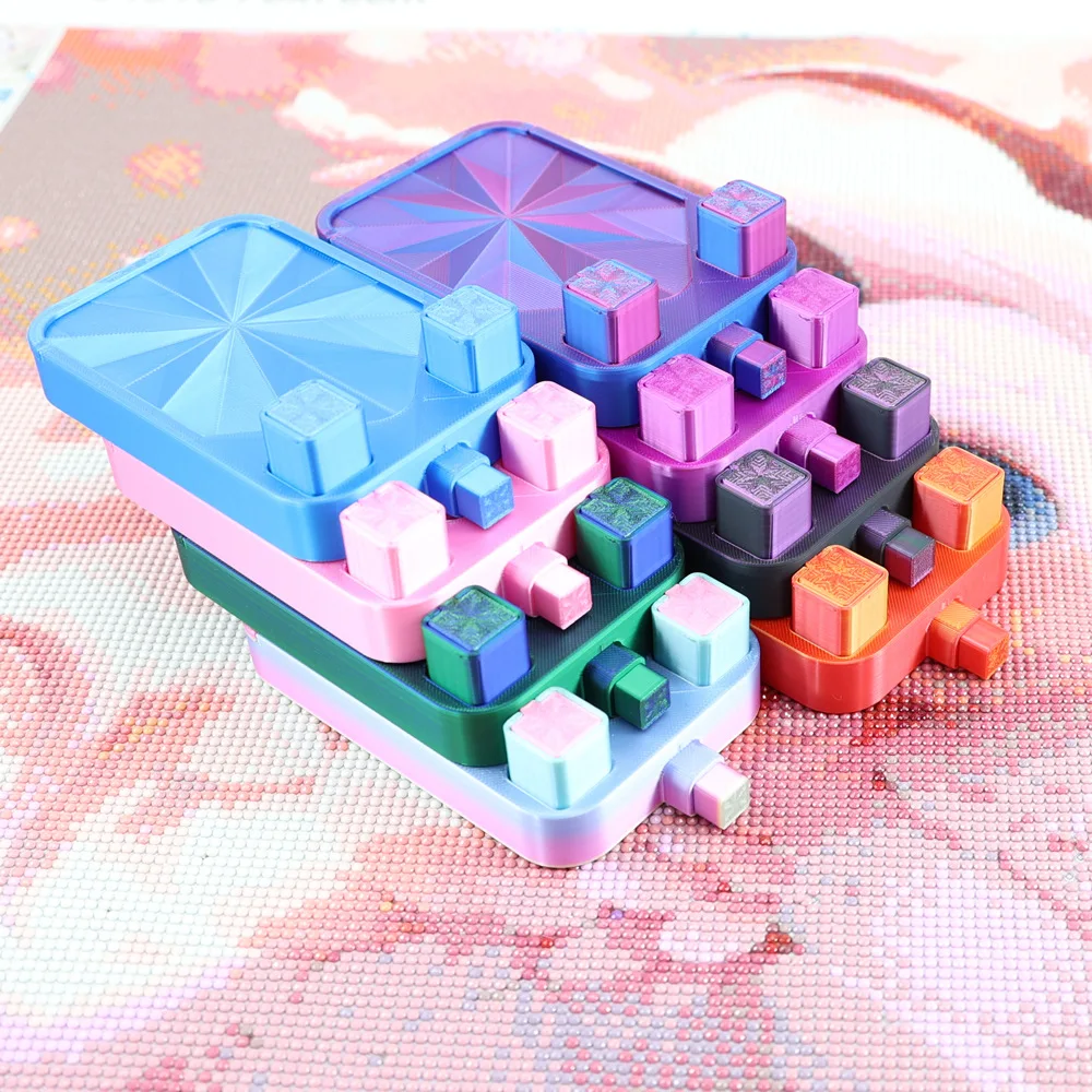 

Multifunctional Diamond Painting Funnel Tray with Lid Clay Beading Storage Plates DIY Craft Embroidery Point Drill Accessories