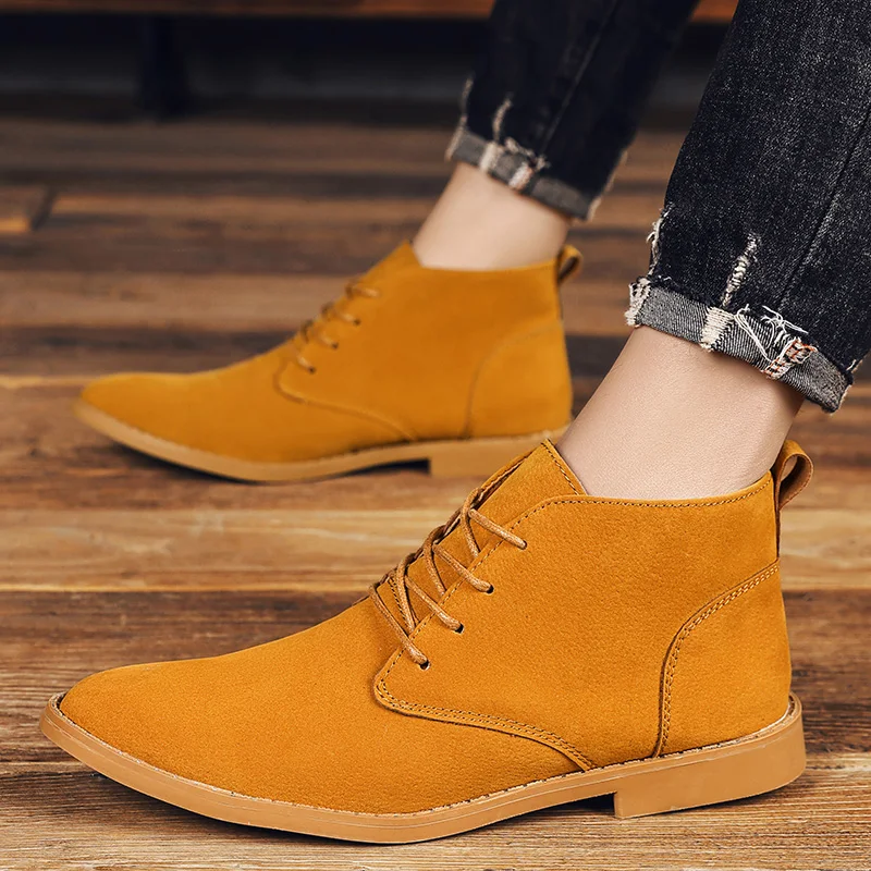 

HKDQ Trend Yellow Suede Boots For Men British Style Pointed Toe Short Barrel Boots Men Fashion Casual Lace-up Men's Ankle Boots