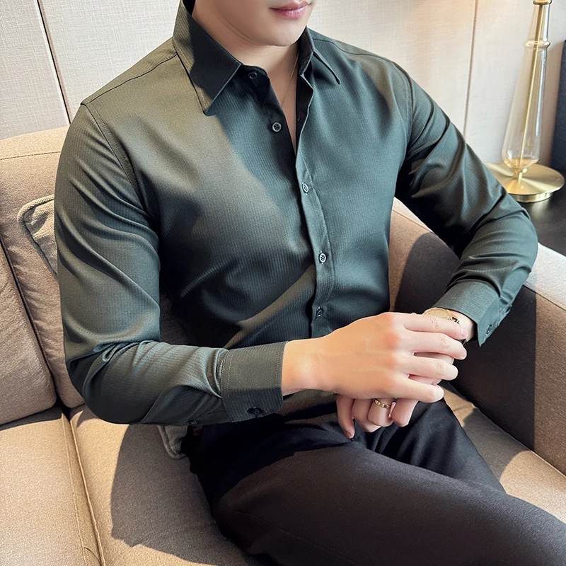 

2024 High Quality Casual Business Dress Shirt for Men Solid Color Long Sleeved Slim Fit Social Shirts Male Streetwear M-4XL