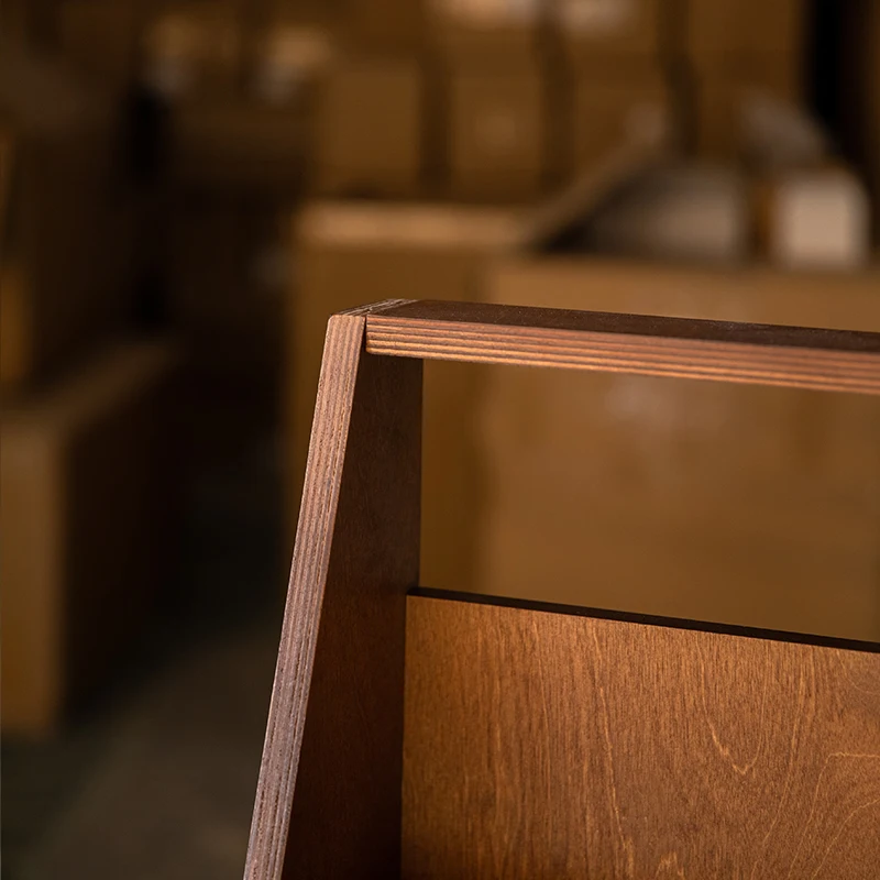 Adventures in the Dazed Factory Shu Solid Wood Magazine Rack Retro Coffee Shop Small Medieval Floor Bookshelf