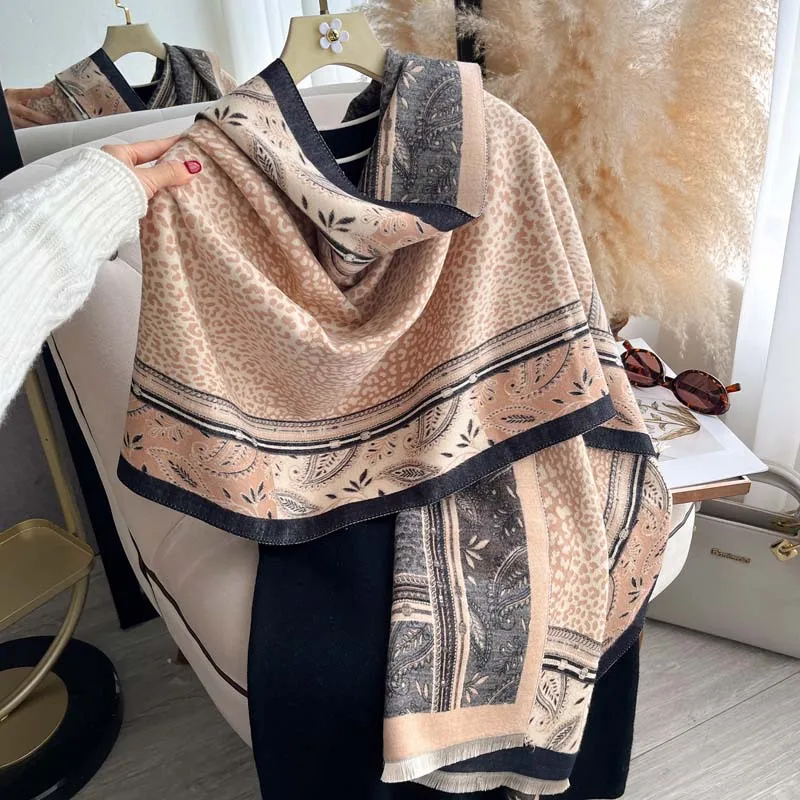 Scarf Women Paisley Leopard Patchwork Jacquard Shawl Double Sided Wrap Tassel Fringe Autumn Winter Ethnic Pattern Large Scarf