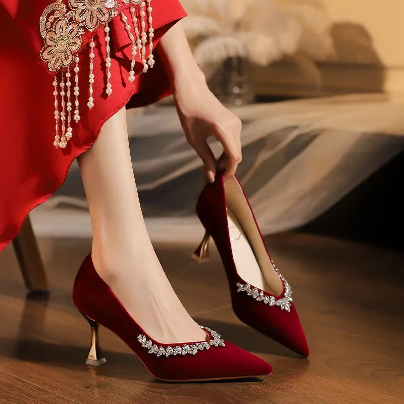 

2026 High Heels for Women Fashion Red Velvet Sexy Slim Heels Women Bling Bright Diamond Pointed Toe Wedding Evening Dress Shoes