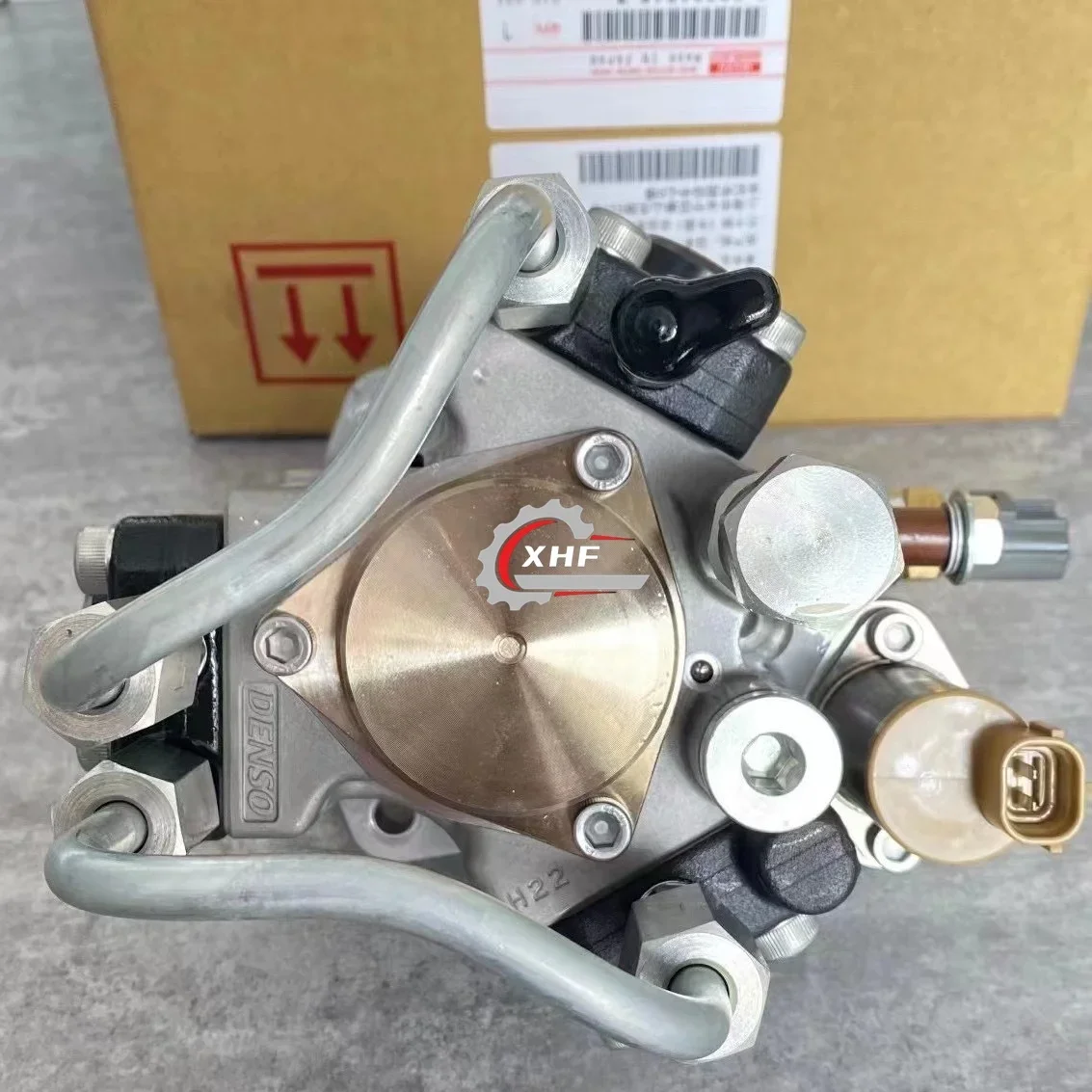 

6HK1 fuel pump,8-98091565-3 8-98091565-0 For:ISUZU 6HK1 engine ZX330-3 SH3500A5 SY335 and other excavator