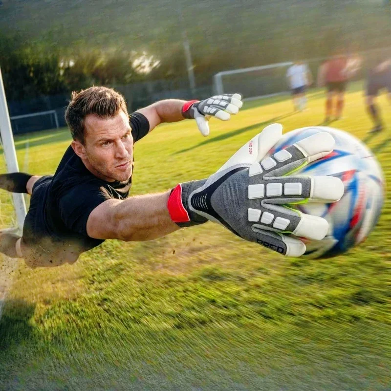 New thickened latex football goalkeeper gloves, suitable for professional training and matches of all ages, with finger protecti