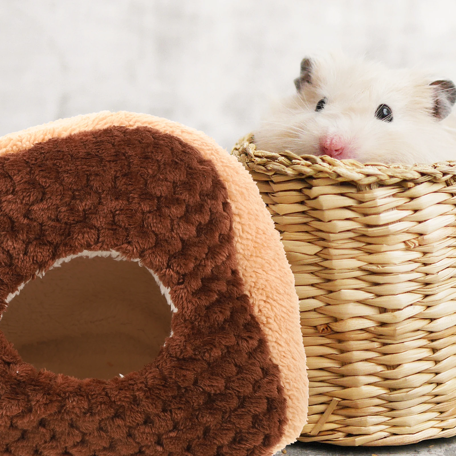 

Warm Hammock Bed for Small Pets Guinea Pig Resting Coffee Sleeping Chinchilla Hamster Nest Cozy Play House Pet Accessories