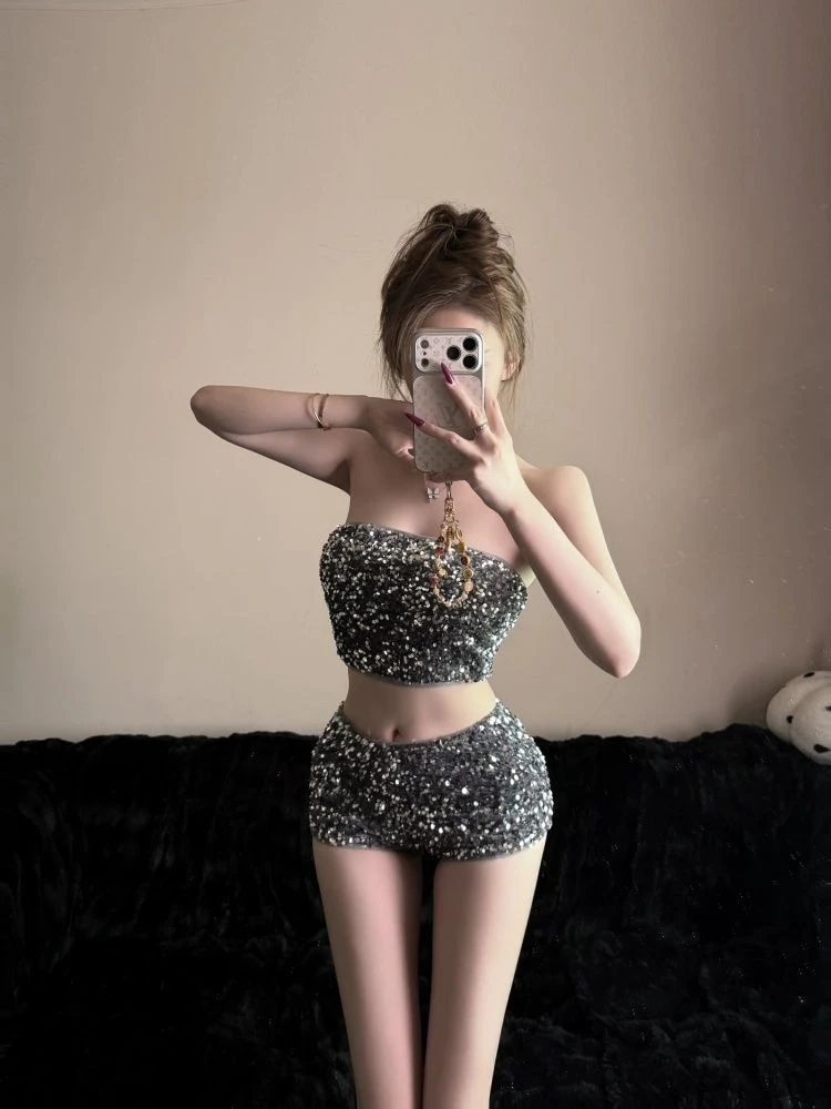Sexy Black Silver Sequin Strapless Stretchy 2 Piece Set Women Tube Top Hot Shorts Clubwear Nightclub Party DJ Performance Outfit