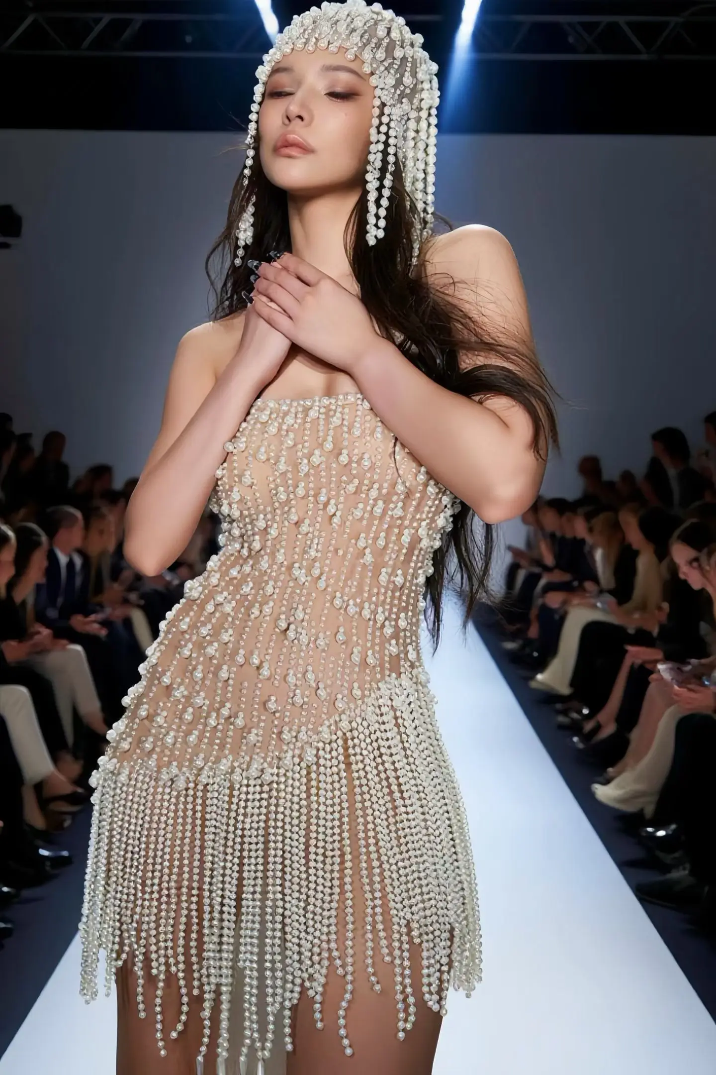 Zhusanjiao Fashion Pearl Strapless Dress Sexy Bar Perspective Mesh Tassel Performance Dress Prom Birthday Cocktail Birthday Gown