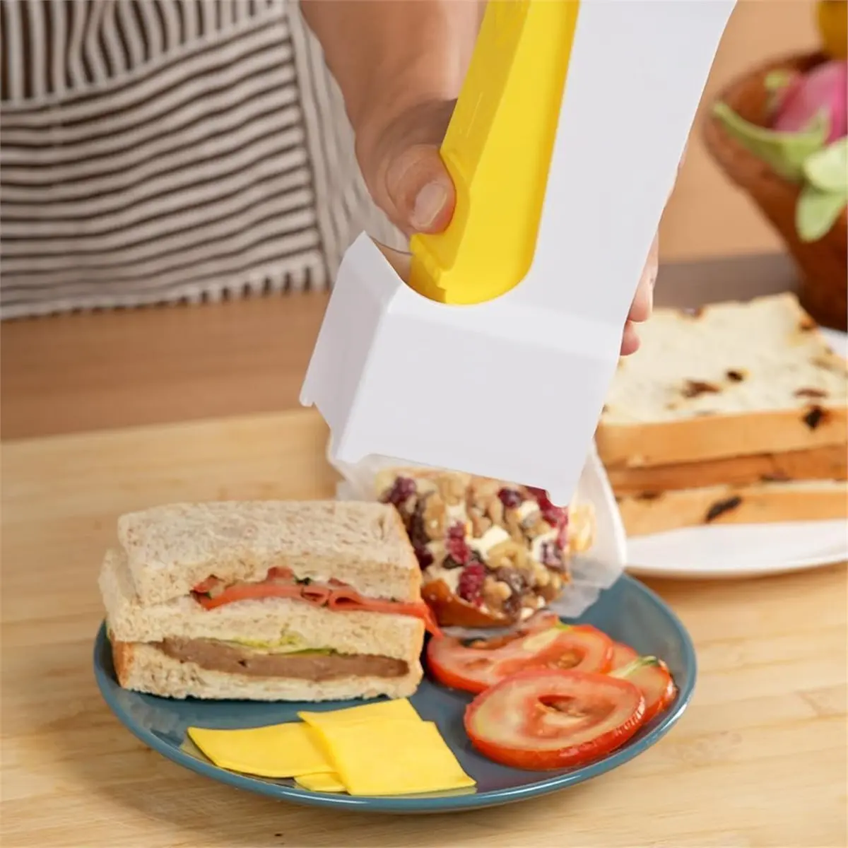 update-butter-cutter-one-click-cutter-single-stick-dispenser-with-stainless-steel-blade-and-storage-case