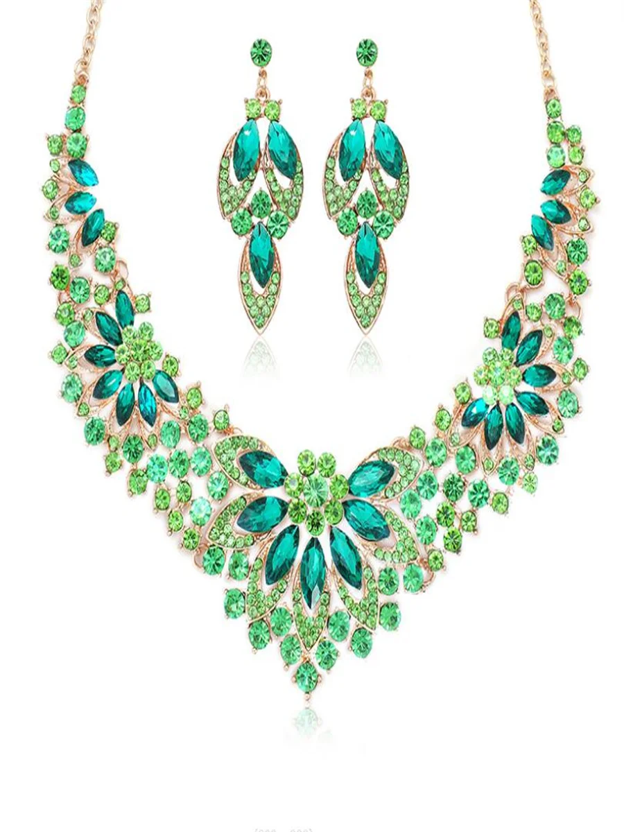 Flowers exaggerated luxury jewelry new style retro necklace set High-grade alloy jewelry accessories for woman