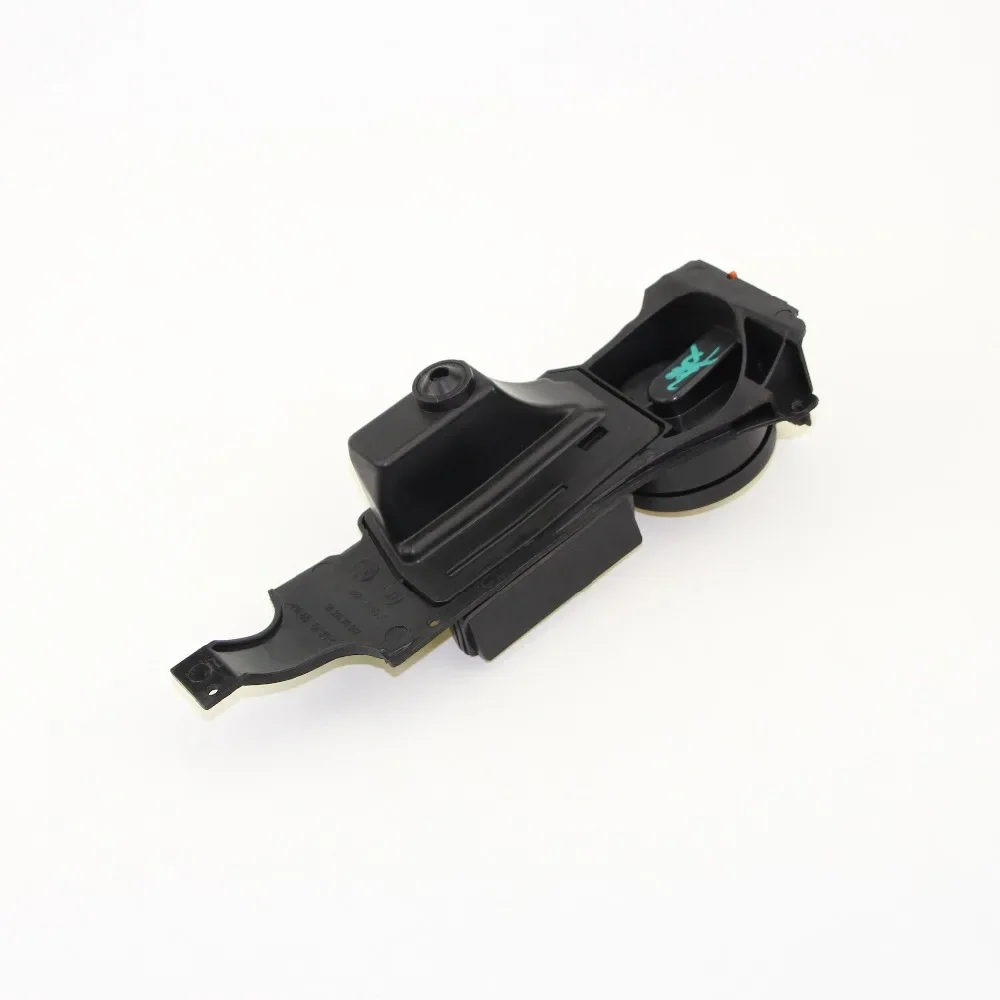 

1PCS V6 3.6L Oil separator For VW CC EOS Passat Phaeton Superb Q7 crankcase ventilation 022 103 515 A 022 103 515A 022103515A