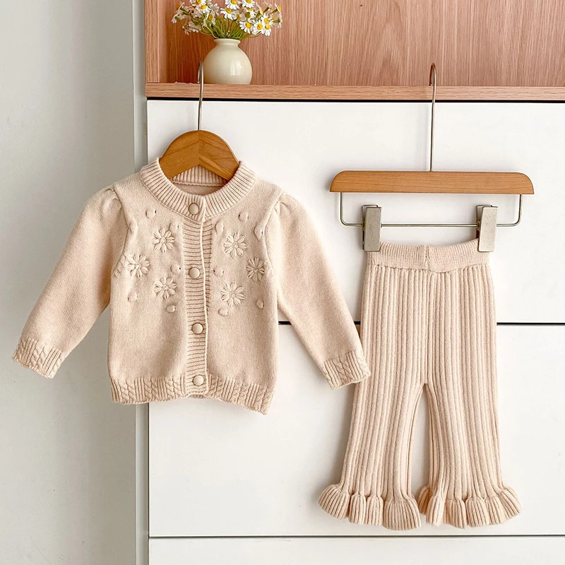 

Новинка 2023 года, осенний комплект одежды для маленьких девочек 0-24 месяцев, однотонный вязаный кардиган с длинными рукавами + штаны, костюм детской одежды