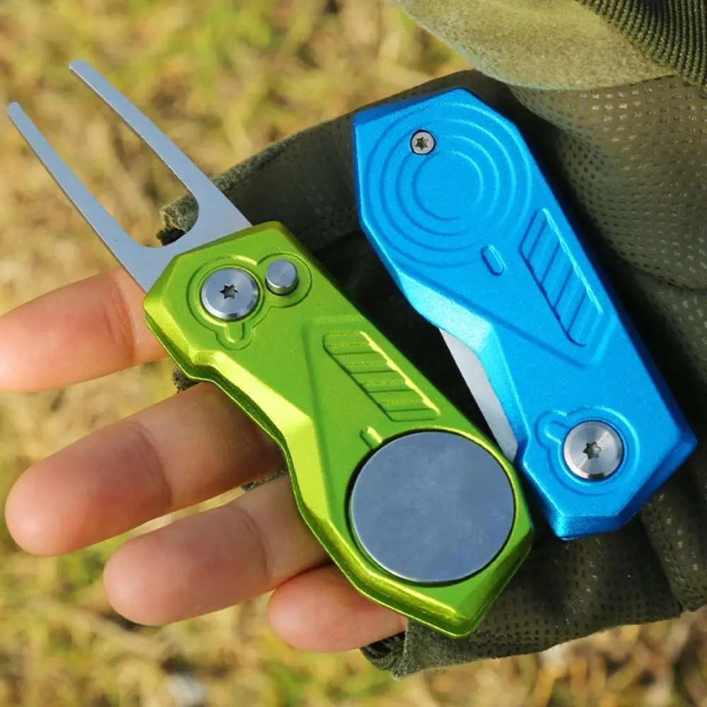 1 Pcs Multi Switchblade Golf Divot Repair Tool Ball Marker Aluminum Alloy Mini Golf Divot Tools Foldable Button Golf Green Fork