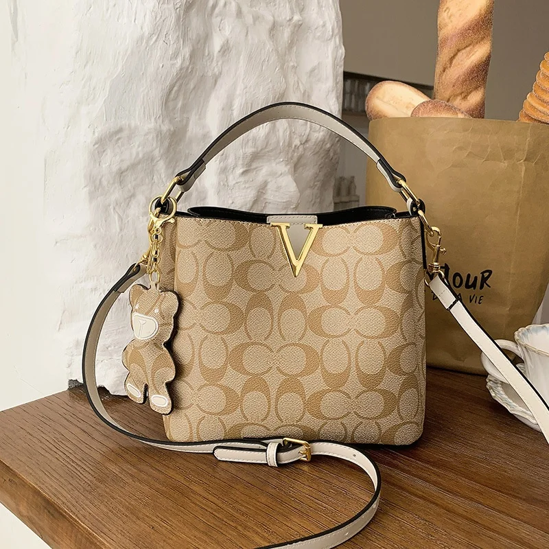 

Женская классическая сумка-кроссбоди с геометрическим узором, многофункциональная, 2026, модная наплечная сумка с принтом из искусственной кожи