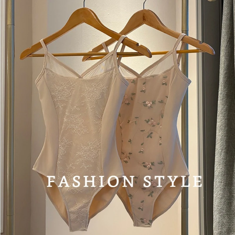 body-da-danza-classica-professionale-per-adulti-nuovo-design-senza-maniche-pratica-costume-da-ballo-elegante-tuta-da-balletto-per-ginnastica-da-donna