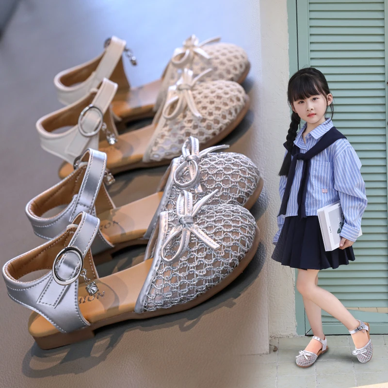 

Модные сандалии для девочек, новинка лета 2024, пляжная обувь с плетеной мягкой подошвой, детская пляжная обувь без шнуровки в корейском стиле на резиновой подошве