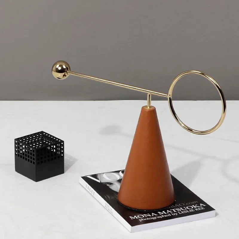 Geometric balance ornament, cortical cone bottom, metal ring, model room, desktop light luxury decoration handicraft
