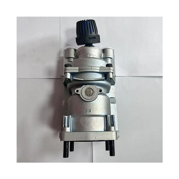 MAXTRUCK Foot Brake Valve 4800010000 0044312205  A0044312205 1935120 1506235 Brake Signal Transmitter for MB SC DF