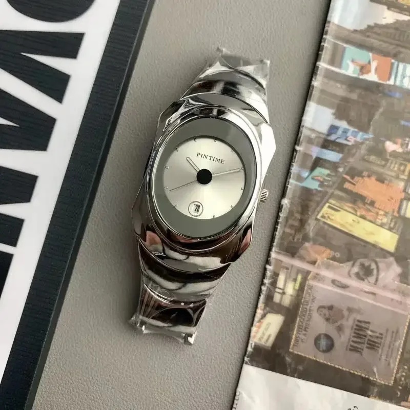 

Y2k Medieval Old Style Watch Men Unique Alien Creative Design Steel Waterpoof AAA High Quality Style Fashion Quartz Watch Men