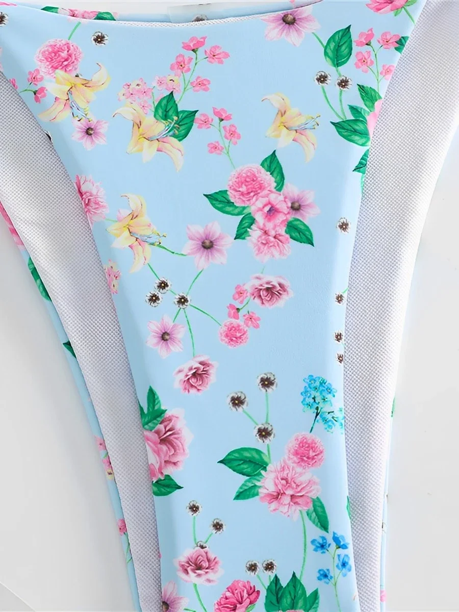 2025 Costume da bagno bikini a triangolo con stringhe posteriori floreali in due pezzi Costumi da bagno donna Bagnanti femminili Costume da bagno Costume da bagno da bagno Beachwear