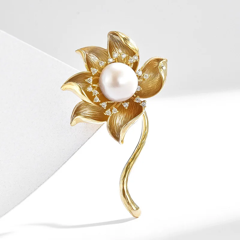 Lucky Bracelet Hand String New National Style Elegant High-Grade Freshwater Pearl Elegant Plain Clean Lotus Brooch Coat Corsage