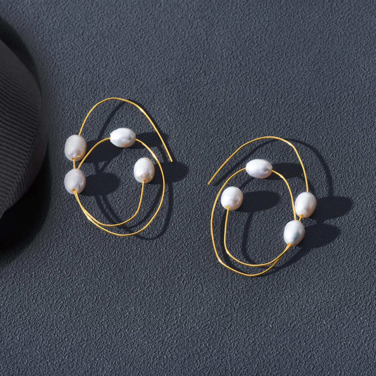 New Jewelry & Accessories Office Style Multi-Layer Rotating Coil Earrings With Pearl Ear Loops As Party Gifts For Women