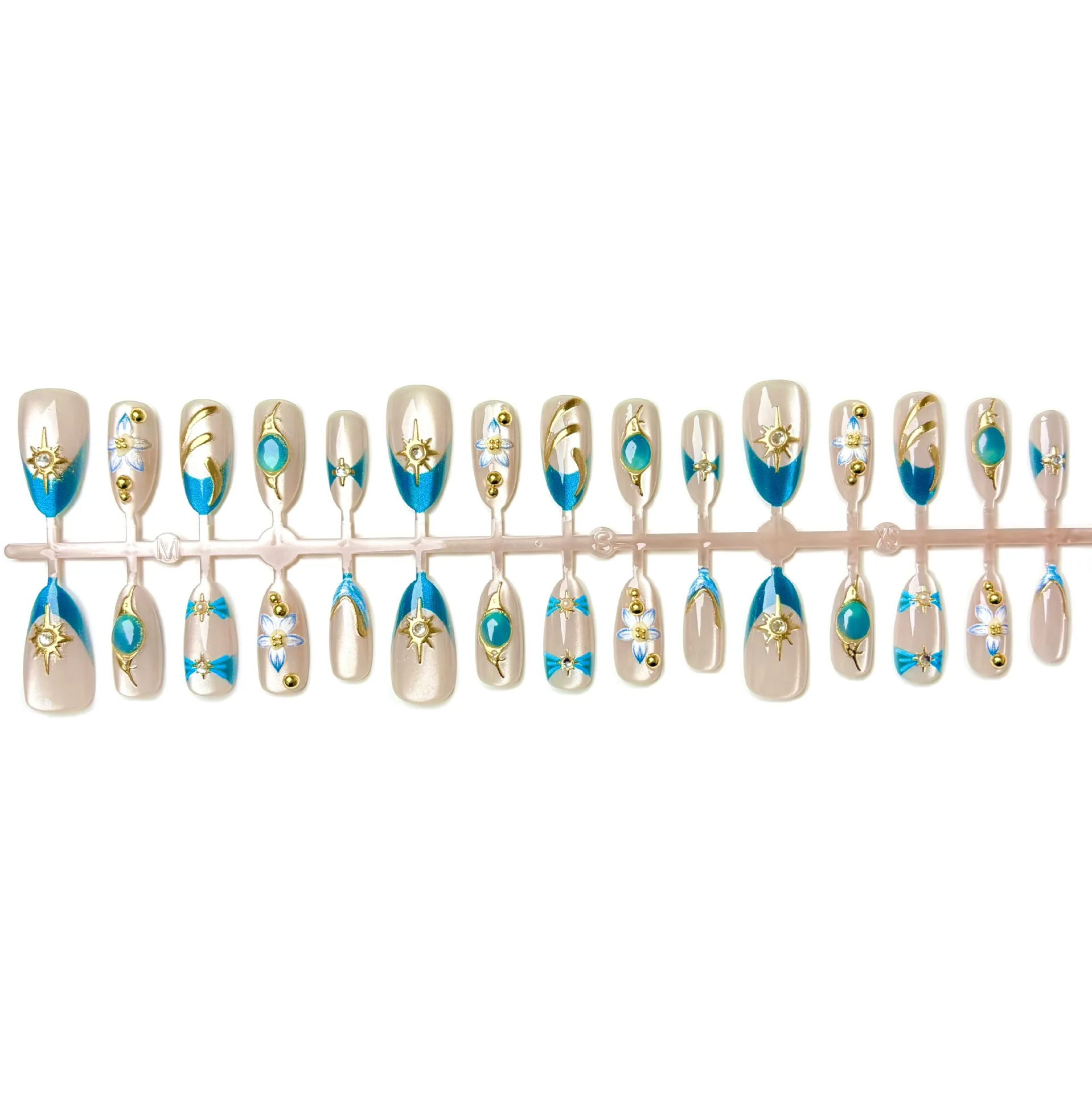 High-quality Tiffany blue gilt French wearable nail polish, a popular cross-border nail patch wholesale in Europe and America, versatile and hot girls view 5