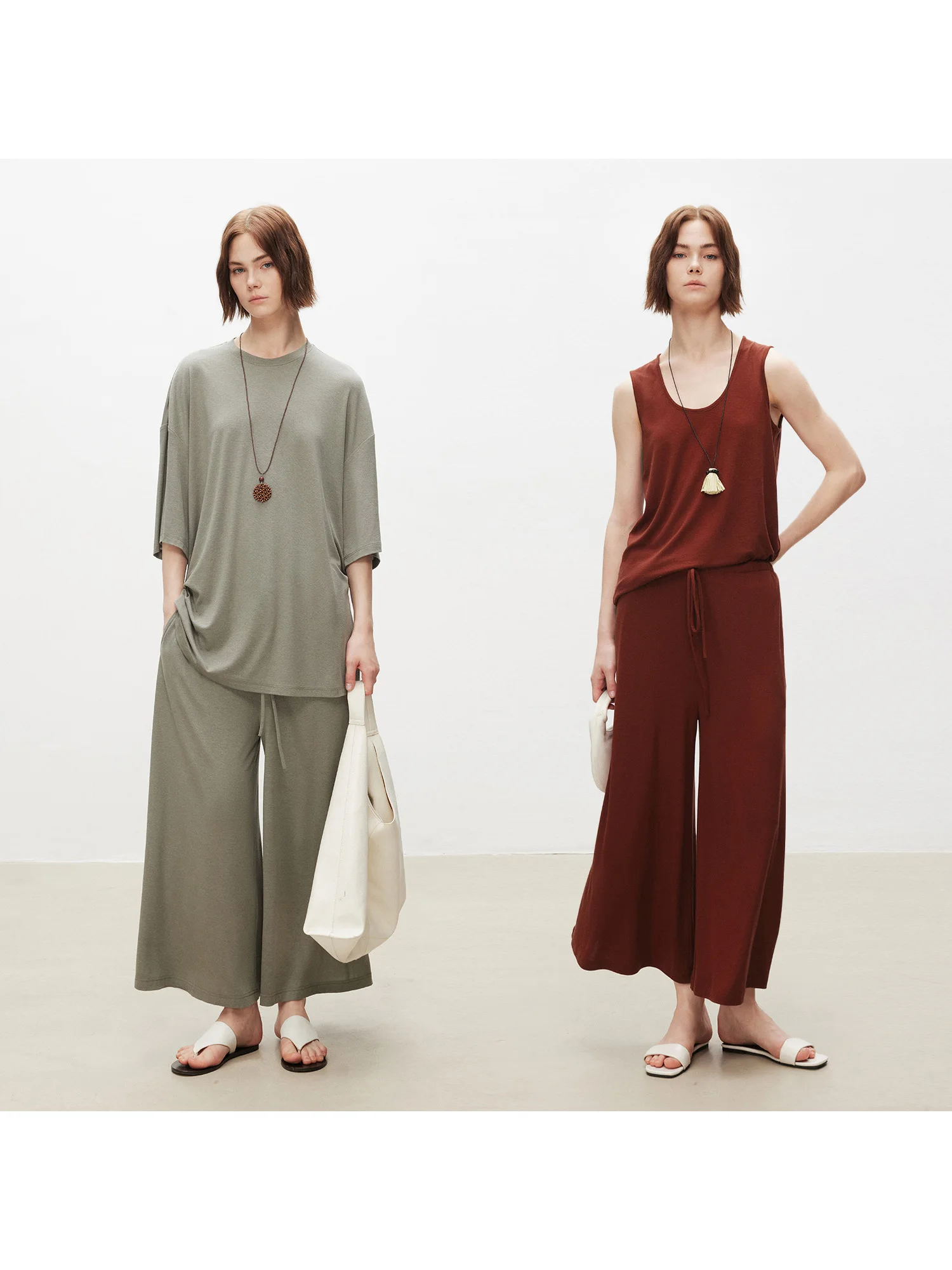 

Комплект для прогулок MARIUS: легкий охлаждающий жилет из ацетатного шелкового смесового материала, футболка и брюки Eighteen, повседневный спортивный комплект.