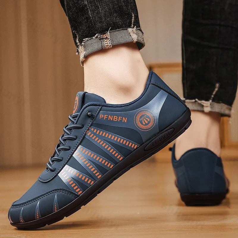 

Мужская повседневная спортивная обувь с низким берцем и нишевым дизайном, осень 2024, новый модный тренд, универсальные удобные легкие нескользящие кроссовки