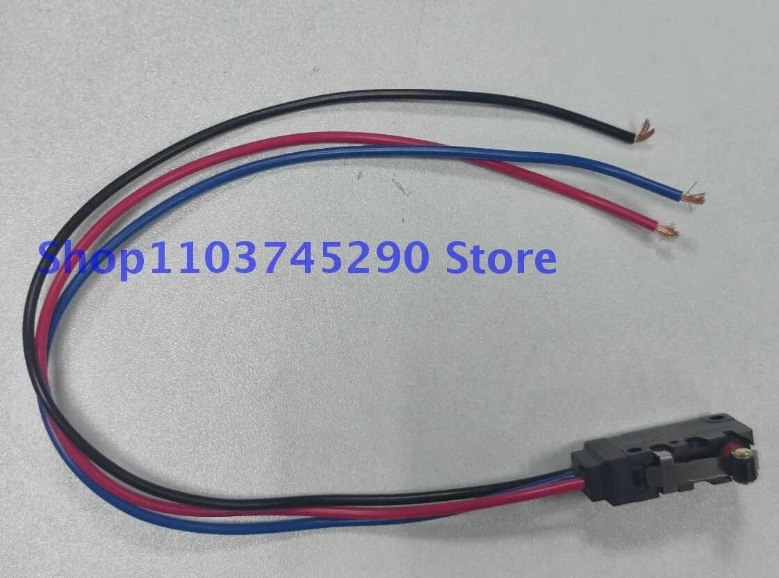 1PCS D2VW-5L2A-1M (With Roller) Fast Shipping Brand In Box D2VW5L2A1M New Original PLC Module