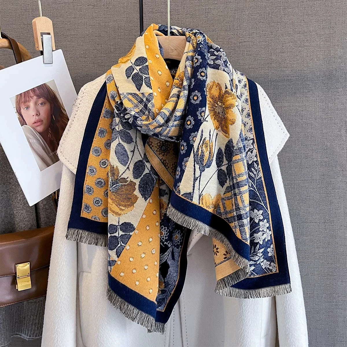 

2025 Luxury Winter Cashmere Scarf Women New Warm Pashmina Blanket Poncho Scarves Fashion Print Shawl Thick Foulard Bufanda