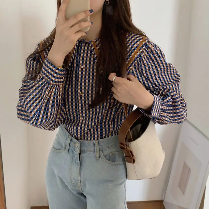 Retro Plaid Versatile Slimming Doll Collar Shirt for Women New Fashionable and Stylish Anti-aging Long Sleeved Top