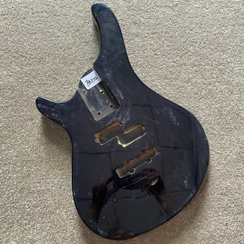 

FB572 Left Hand Version Active Pickups PJB Bass Unfinished 5 or 6 String Electric Bass Body in Black Color Solid Wood for DIY