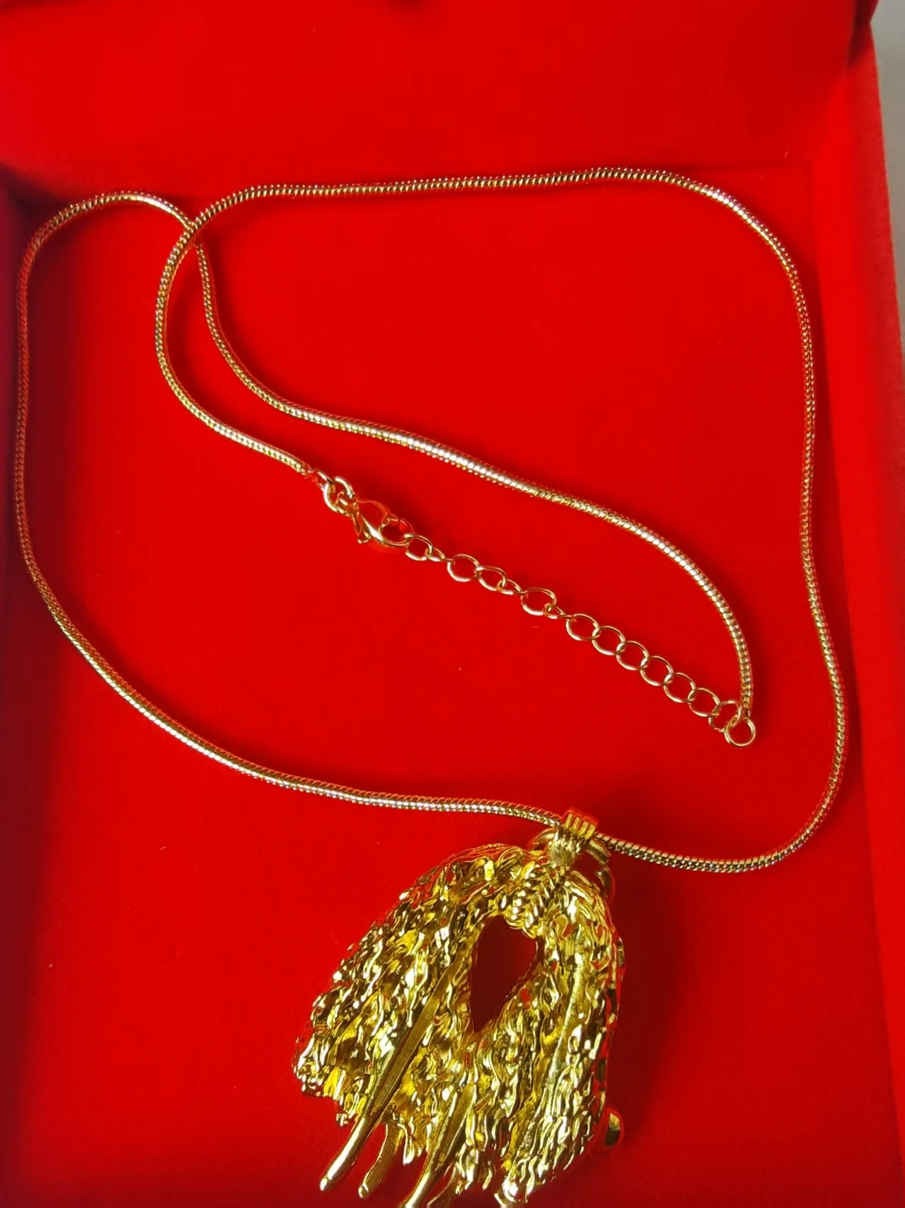

WWI Austro Hungarian Empire Medal Gold Wool Badge Gold Necklace with Box Free Shipping
