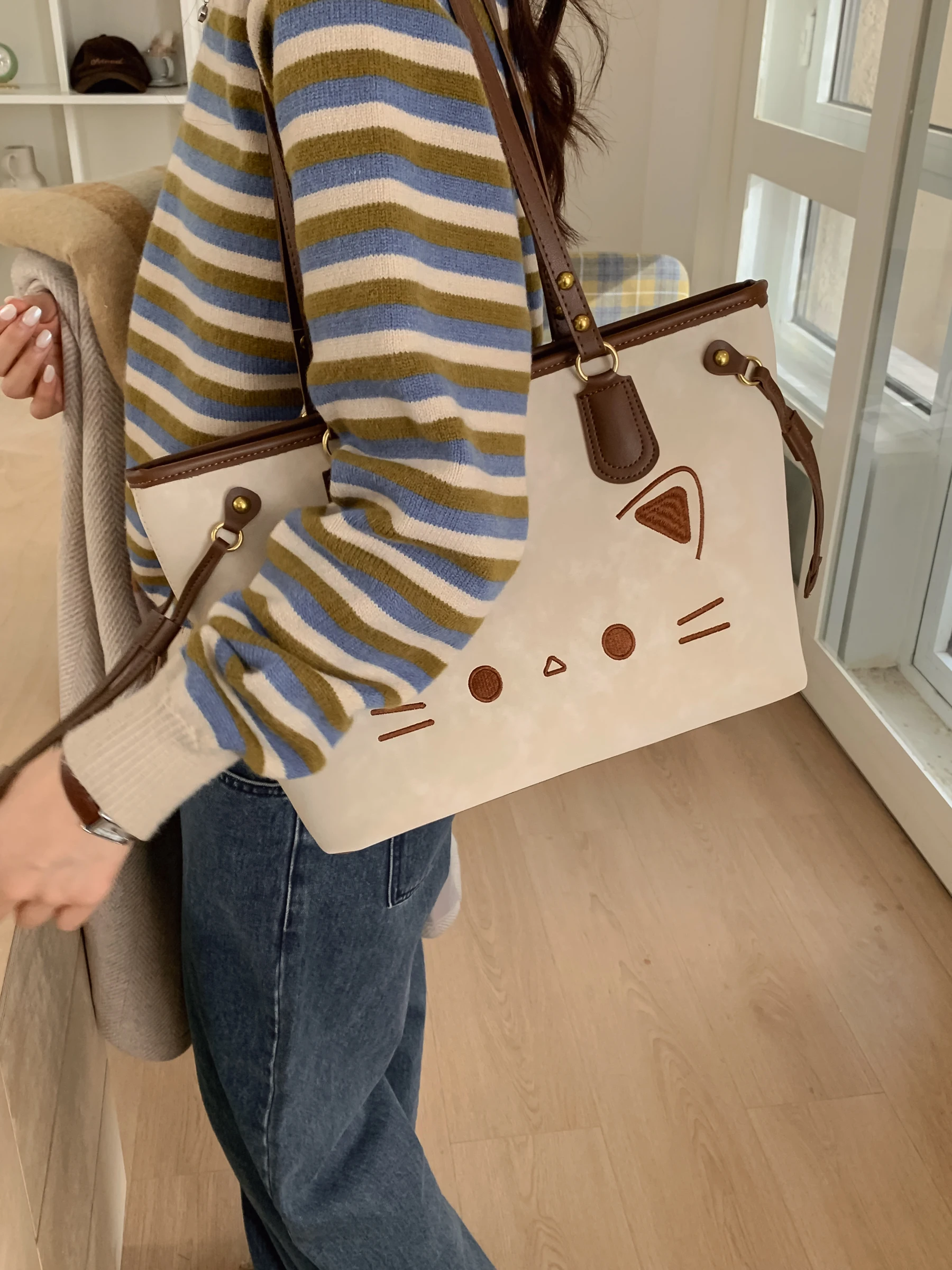 

Korean Cute Tot Bag Women Large Capaci Commuter Handbag College Sle Single oulder Bag Student Class Bag