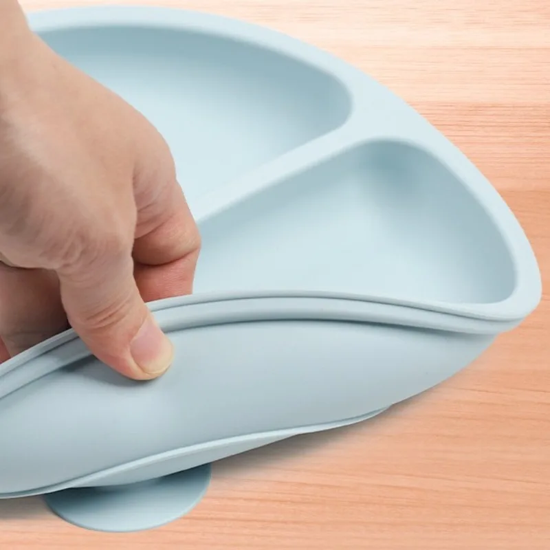 مجموعة أطباق مقسمة من السيليكون مكونة من 3 أقسام بتصميم كرتوني لأطباق تغذية الأطفال الصغار #6